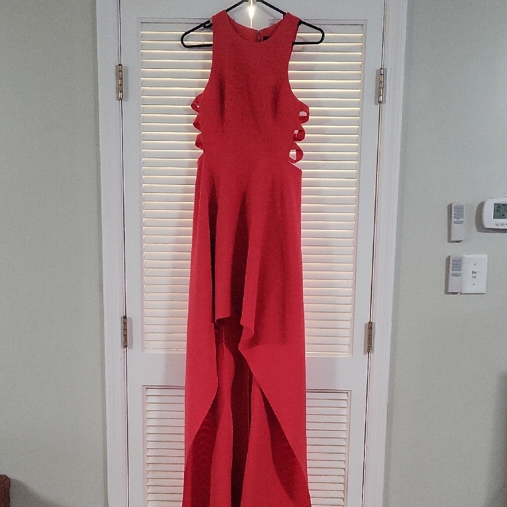 Elegant Red Sleeveless Dress